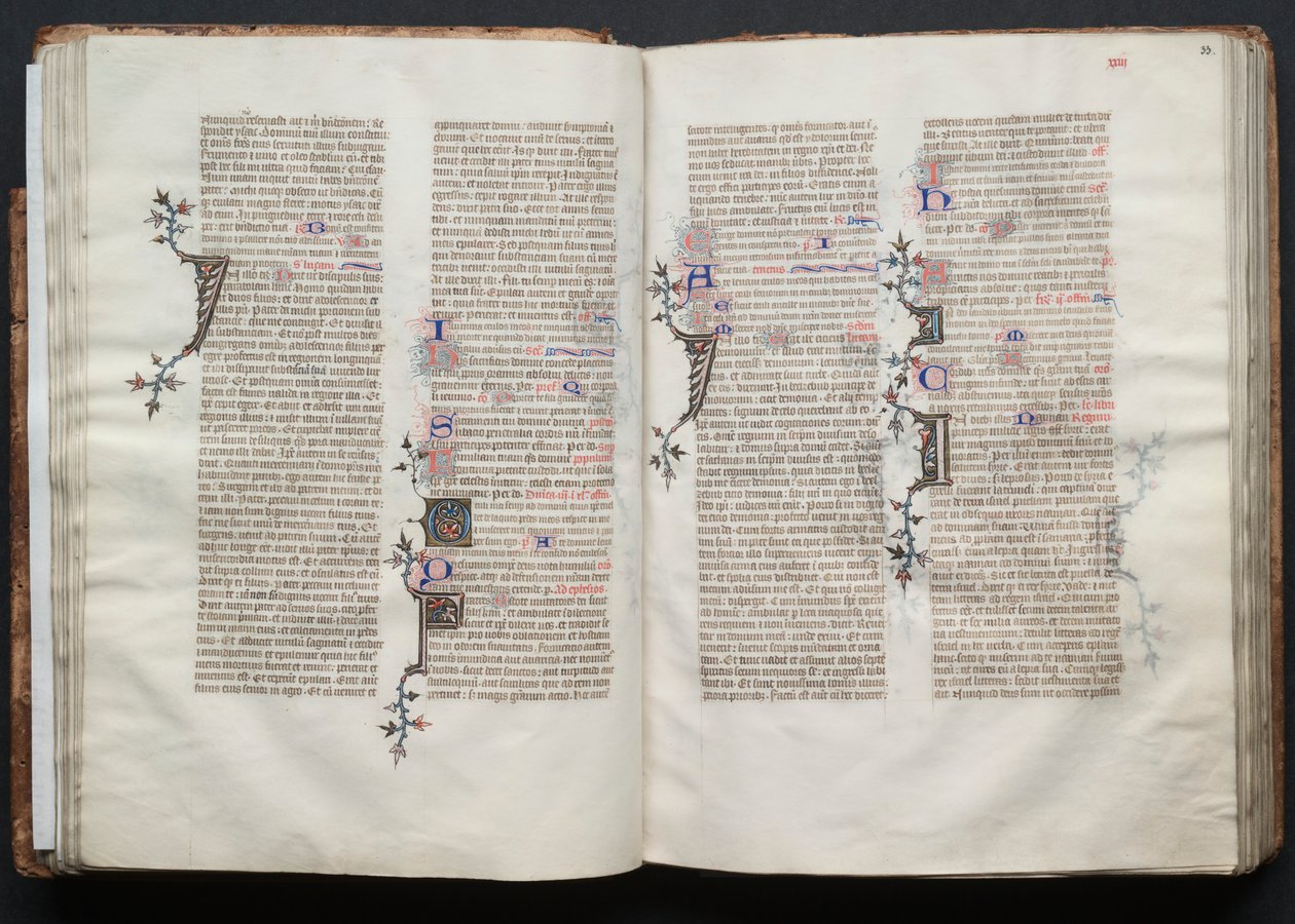 The Gotha Missal: Fol. 32v, tekst, ca. 1375. af Master of the Boqueteaux