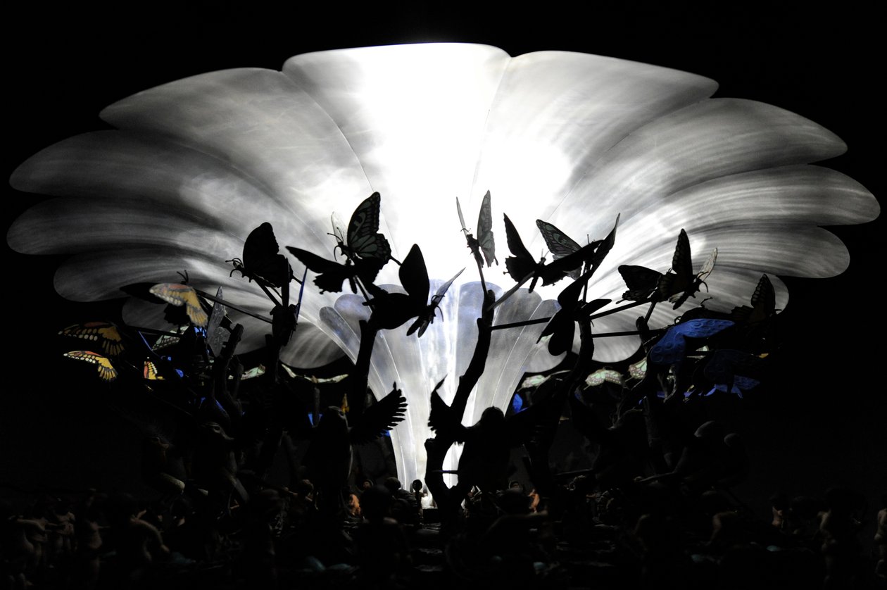 The Garden of Unearthly Delights, 2009 (Stål, aluminium, gips, harpiks, LED-lys, motor) af Mat Collishaw