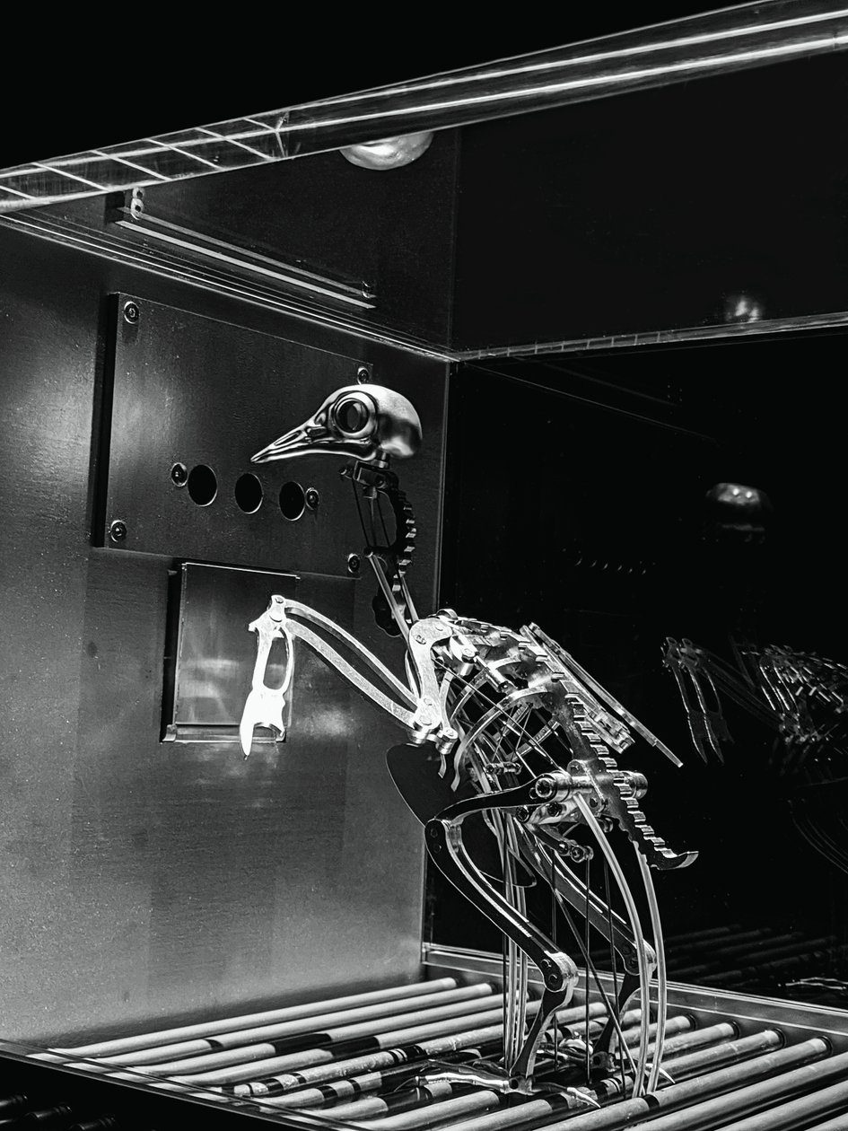 The Machine Zone, 2019 (Stål, aluminium, servomotorer) af Mat Collishaw
