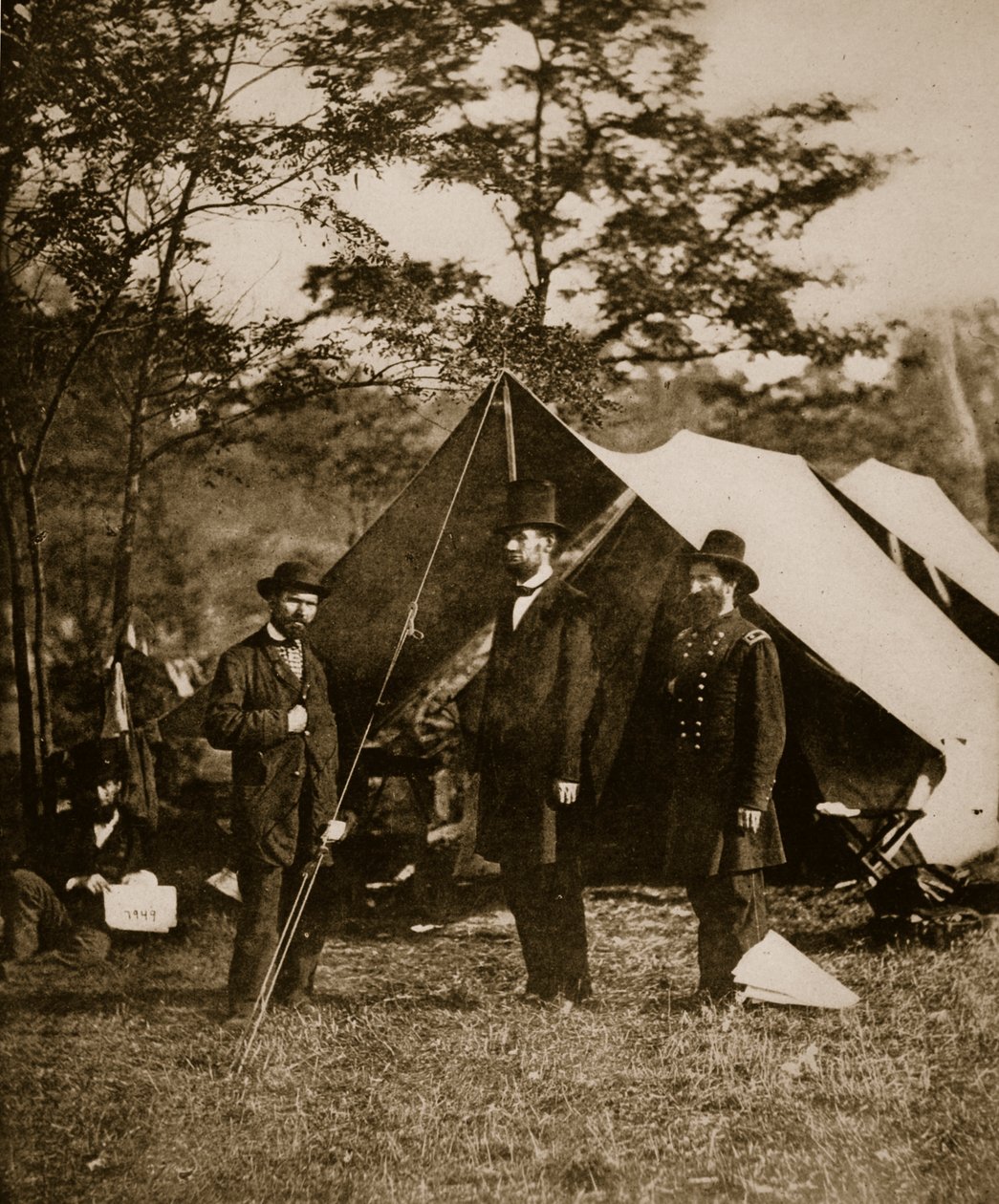 Præsident Lincoln i Sharpsburg, oktober 1862 af Mathew B. Brady
