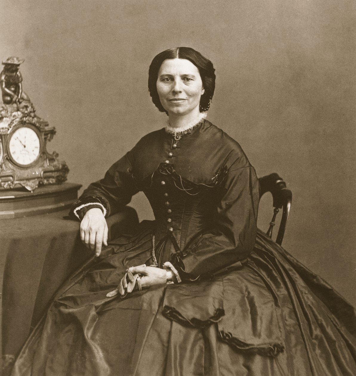 Clara Barton, ca. 1865 (fotogravure) af Mathew B. Brady