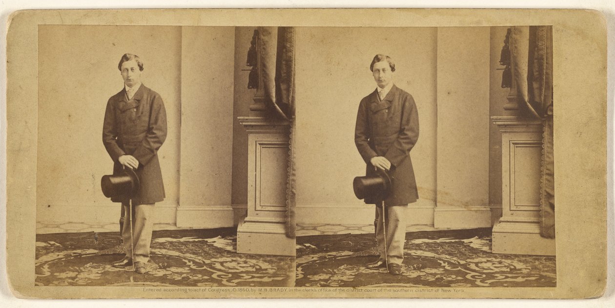 [Uidentificeret ung mand stående med høj hat og spadserestok] af Mathew B. Brady