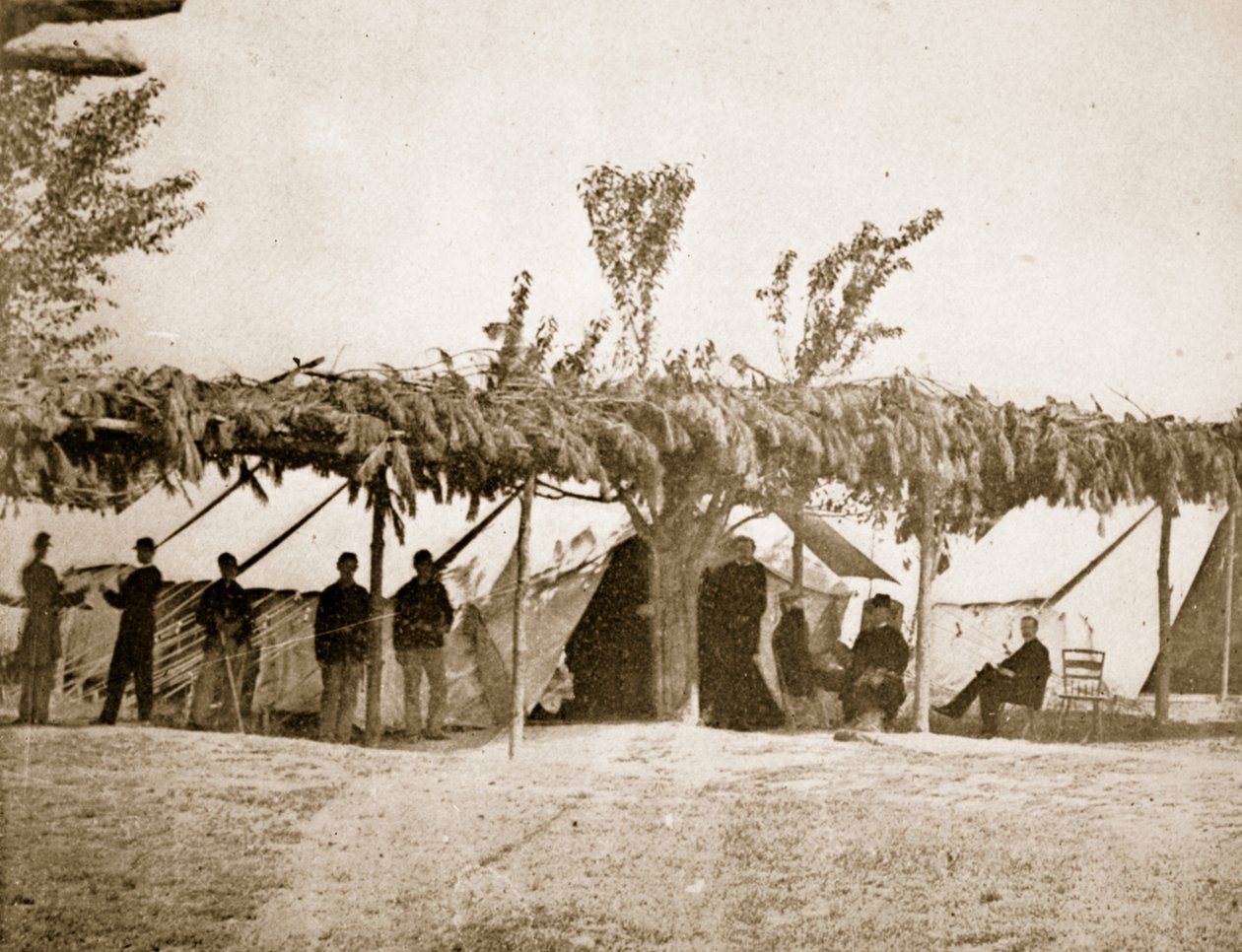 General Hospital, City Point, 1861-65 af Mathew B. Brady