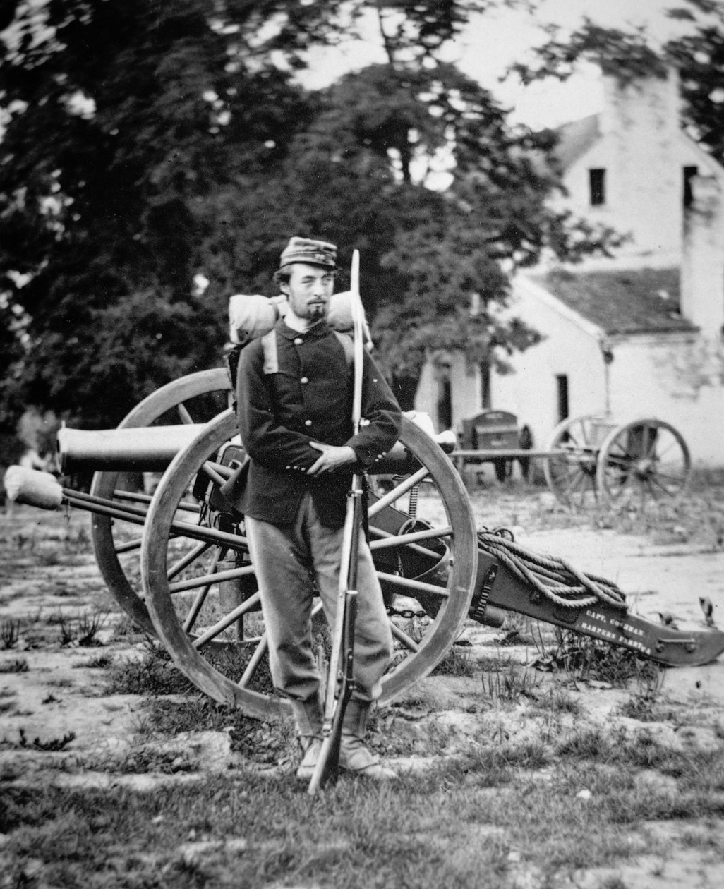 Privat D.W.C. Arnold, Union Army, fotograferet nær Harper