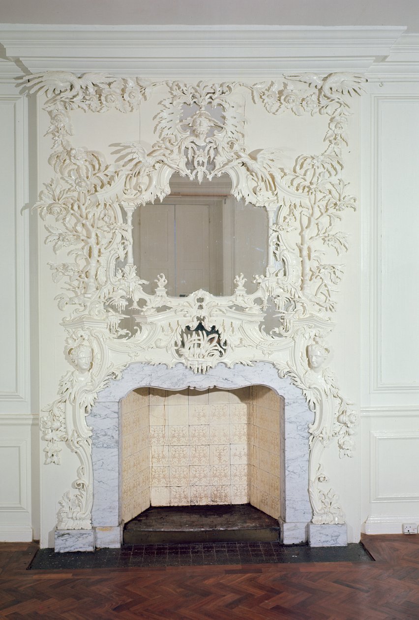 Pejs, 1752 (udskåret træ og marmor med glas) af Matthias Lock