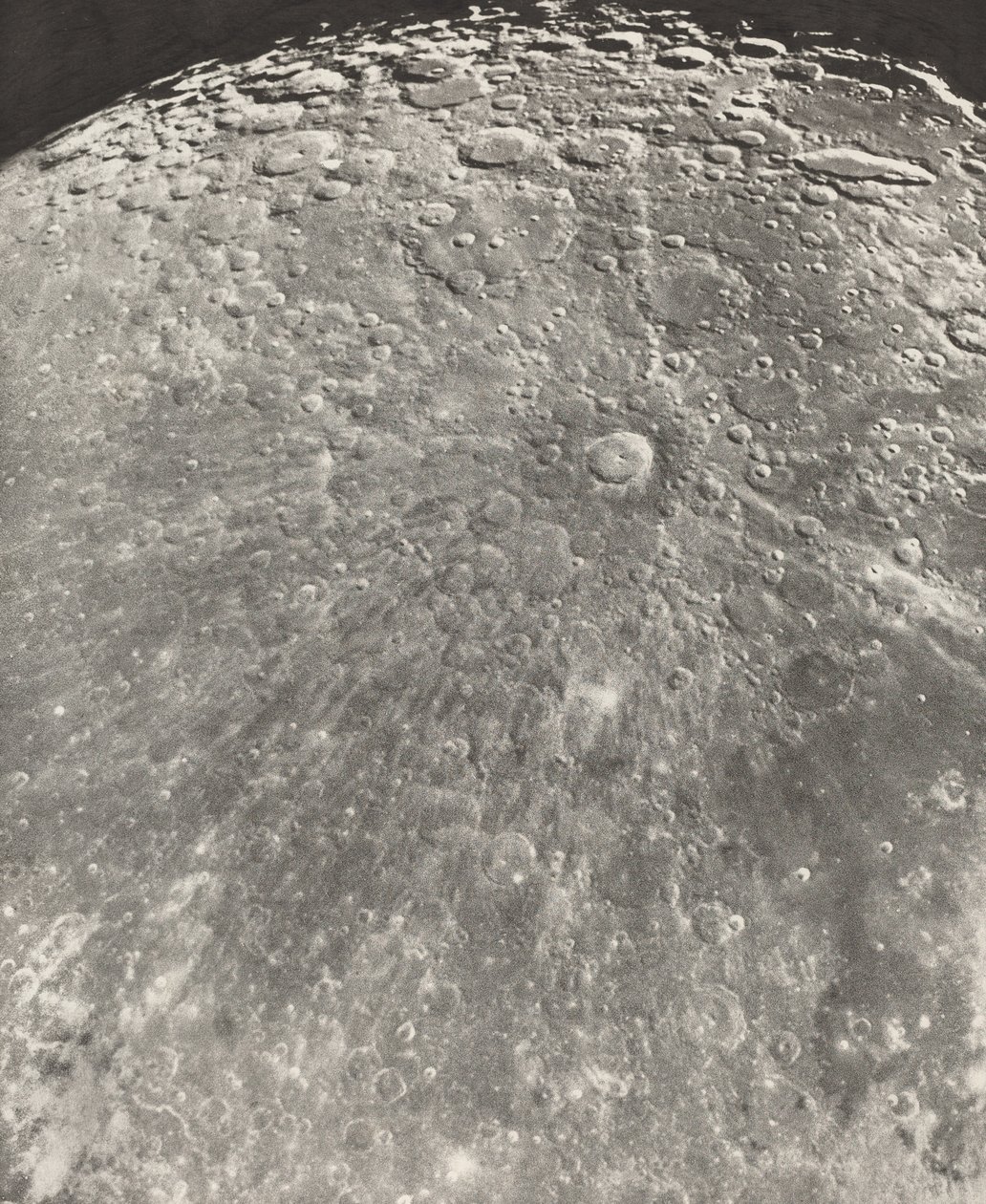 Fotografi Lunar Radiation from Tycho - Ascending Phase, 1899 af Maurice Loewy