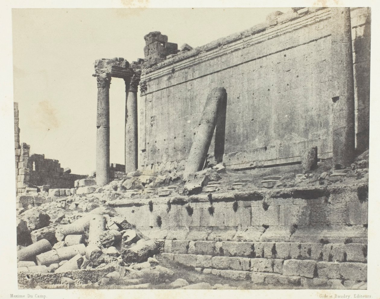 Baalbeck (Heliopolis), Jupiter-templet, østlig facade; Syrien af Maxime Du Camp
