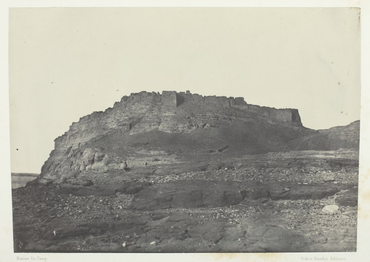 Fortress of Ibrahim Ancient Premis, Udsigt fra syd, Nubien, 184951, trykt 1852. af Maxime Du Camp