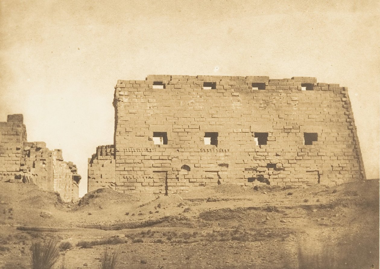 Den store pylon i Karnac-paladset, Theben, 1849-50. af Maxime Du Camp