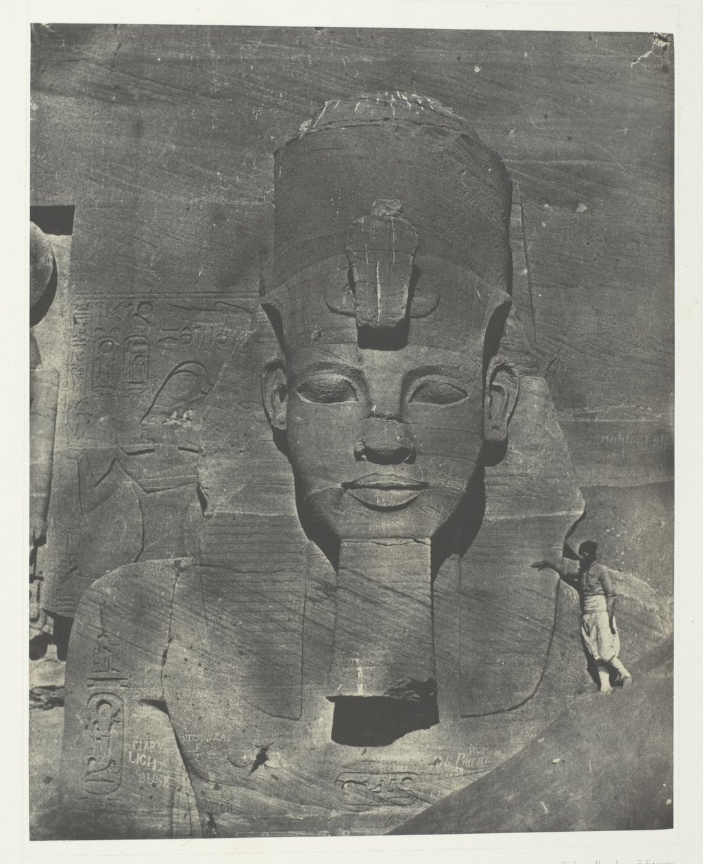 Ibsamboul, Colosse Médial (Enfoui) du Spéos de Phrè Nubie, Palestine et Syrie, plade 106 fra albummet "Egypte, Nubie, Palestine et Syrie" (1852) af Maxime Du Camp