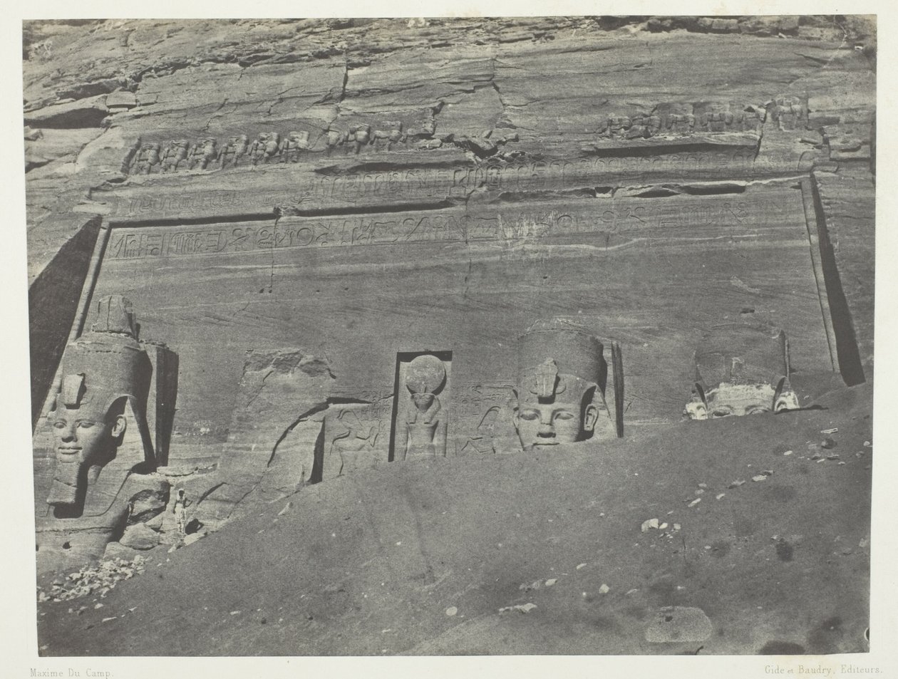 Ibsamboul, Vue Générale Du Grand Spéos De Phrè; Nubie, plade 102 fra albummet "Egypte, Nubie, Palestine et Syrie" (1852) af Maxime Du Camp