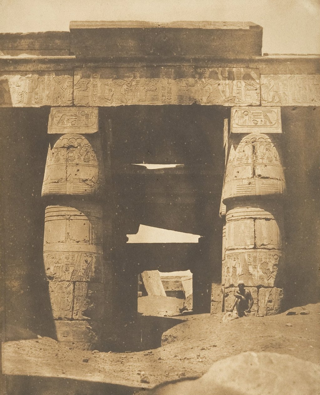Interiør af Khons-templet i Karnac, Theben, 1849-50. af Maxime Du Camp