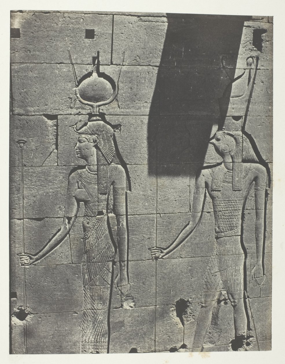 Kalabscheh, Sculptures De La Façade Postérieure Du Temple; Nubie, plade 92 fra albummet "Egypte, Nubie, Palestine et Syrie" (1852) af Maxime Du Camp