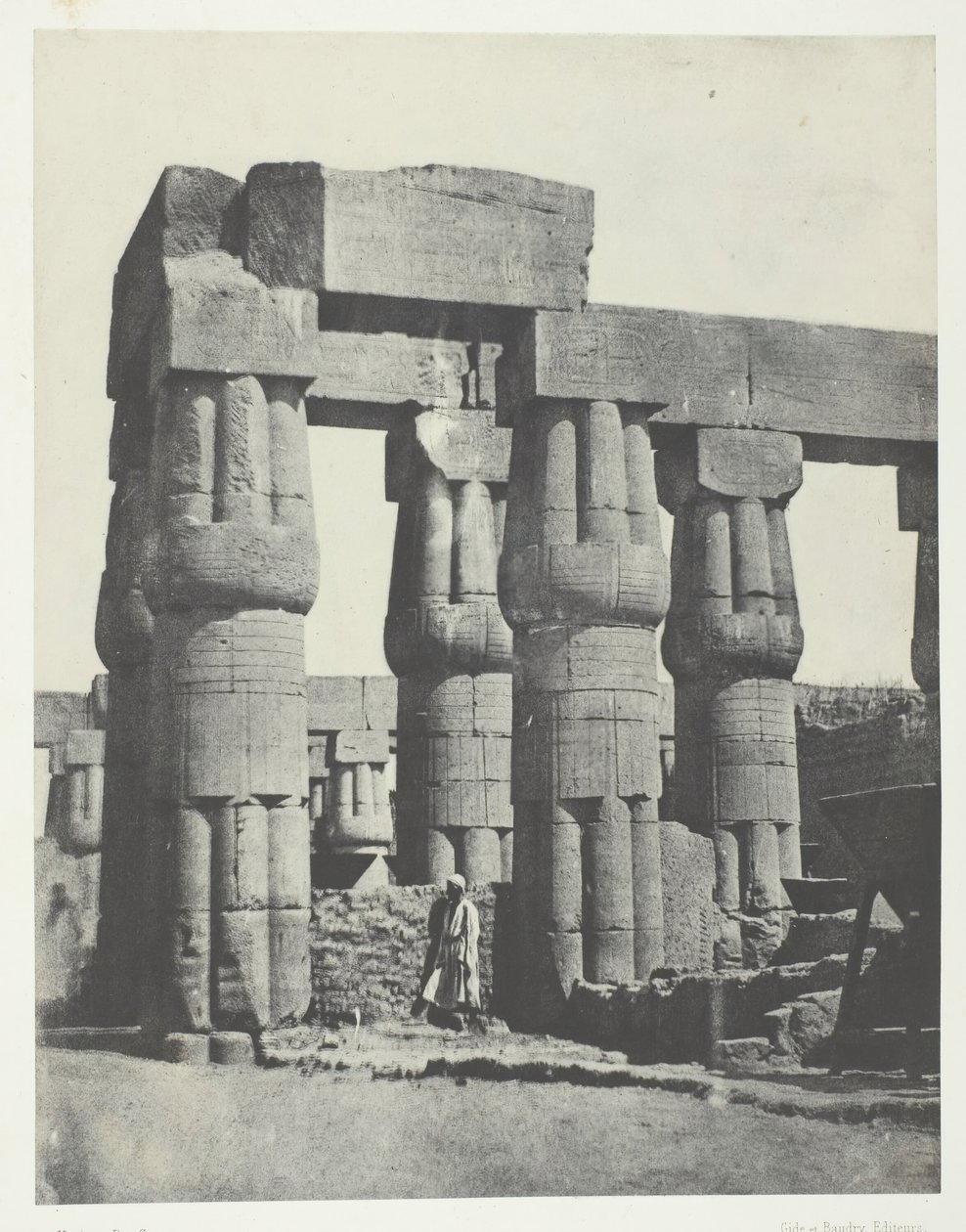Luxor, Gruppe af søjler i paladset, Theben, 184951, trykt 1852. af Maxime Du Camp