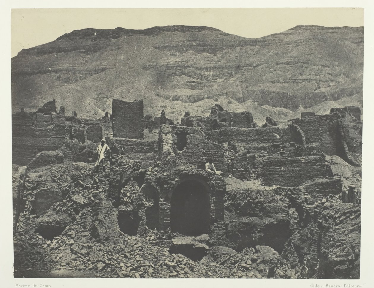 Medinet-Habou, Ruinerne af byen Papa, Theben, 184951, trykt 1852. af Maxime Du Camp