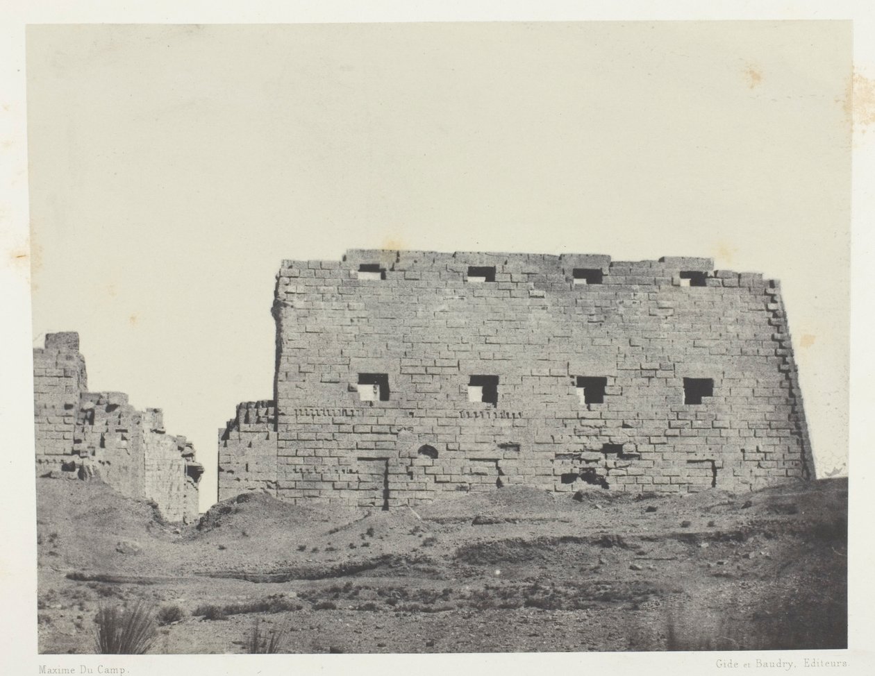 Karnak Palace, Great Pylones i det sydvestlige; Theben af Maxime Du Camp