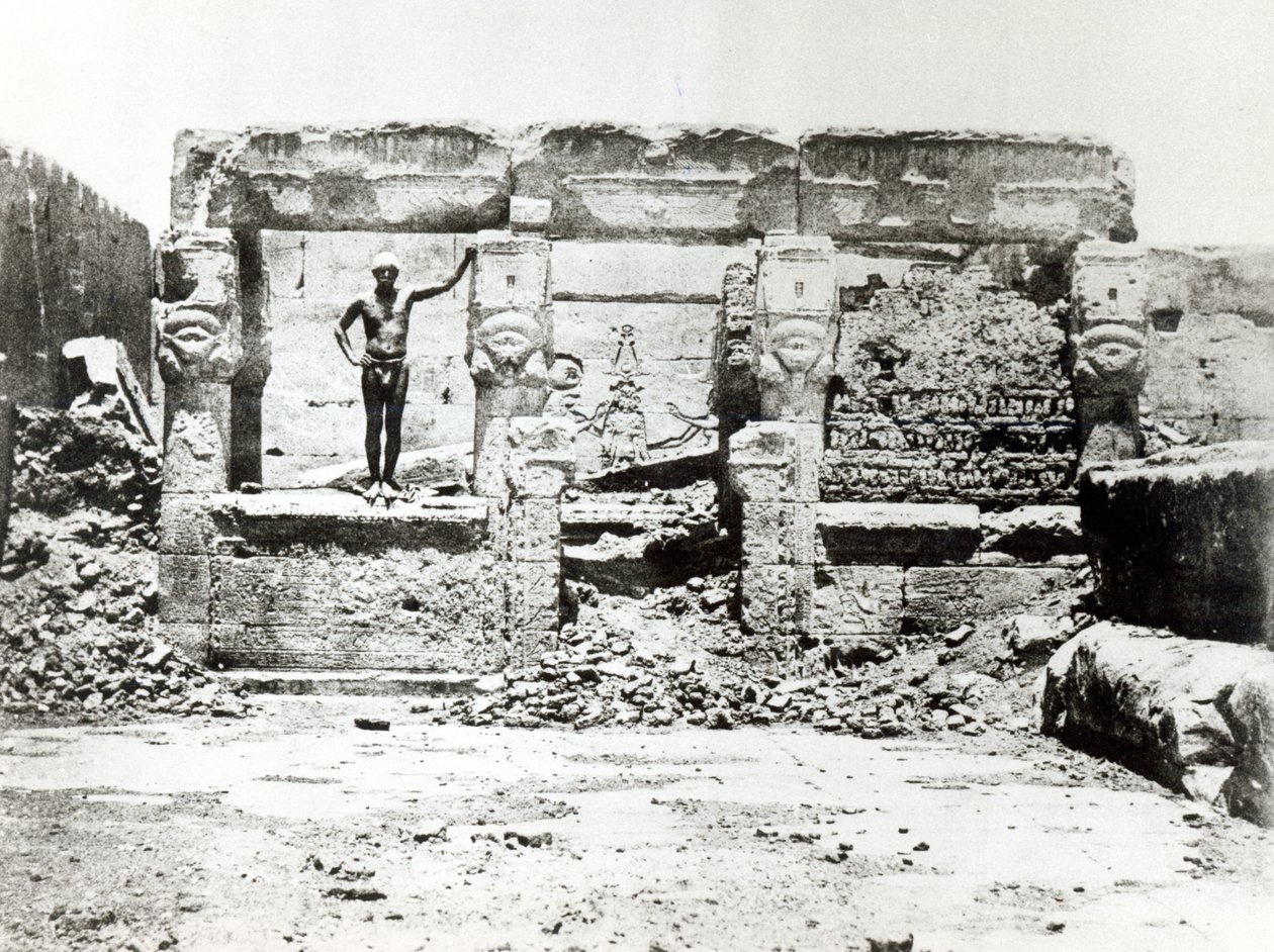 Hathors tempel i Dendarah, 28. maj 1850 af Maxime Du Camp
