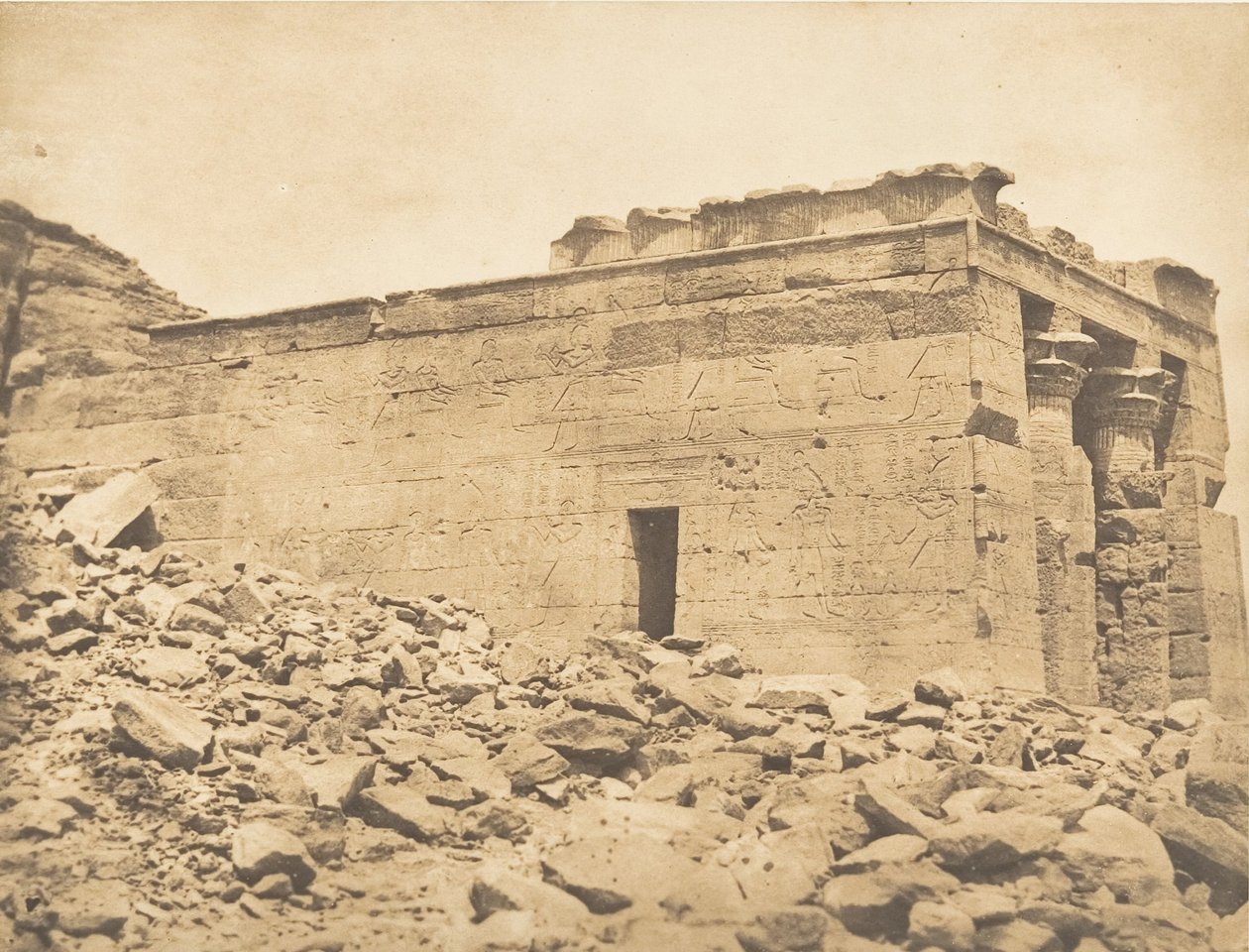 Udsigt over pronaos af Dandour-templet Krebsens vendekreds, 7. april 1850. af Maxime Du Camp