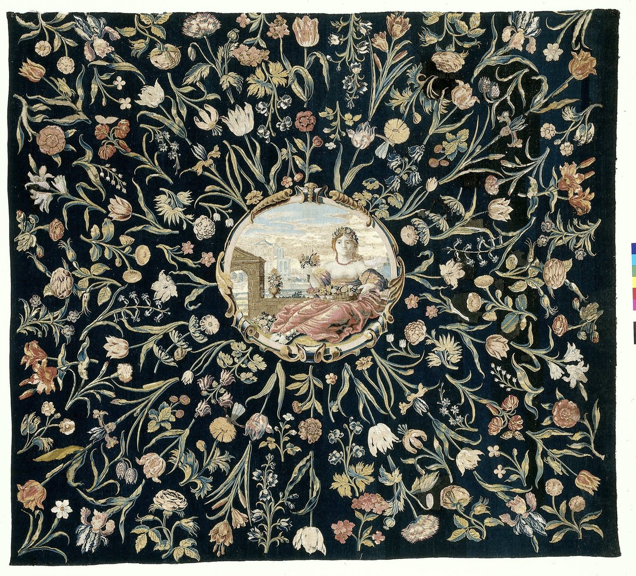 borddækning Dug med personificeringen af ​​Flora og et blomstermønster af Maximiliaan van der Gucht (possibly)