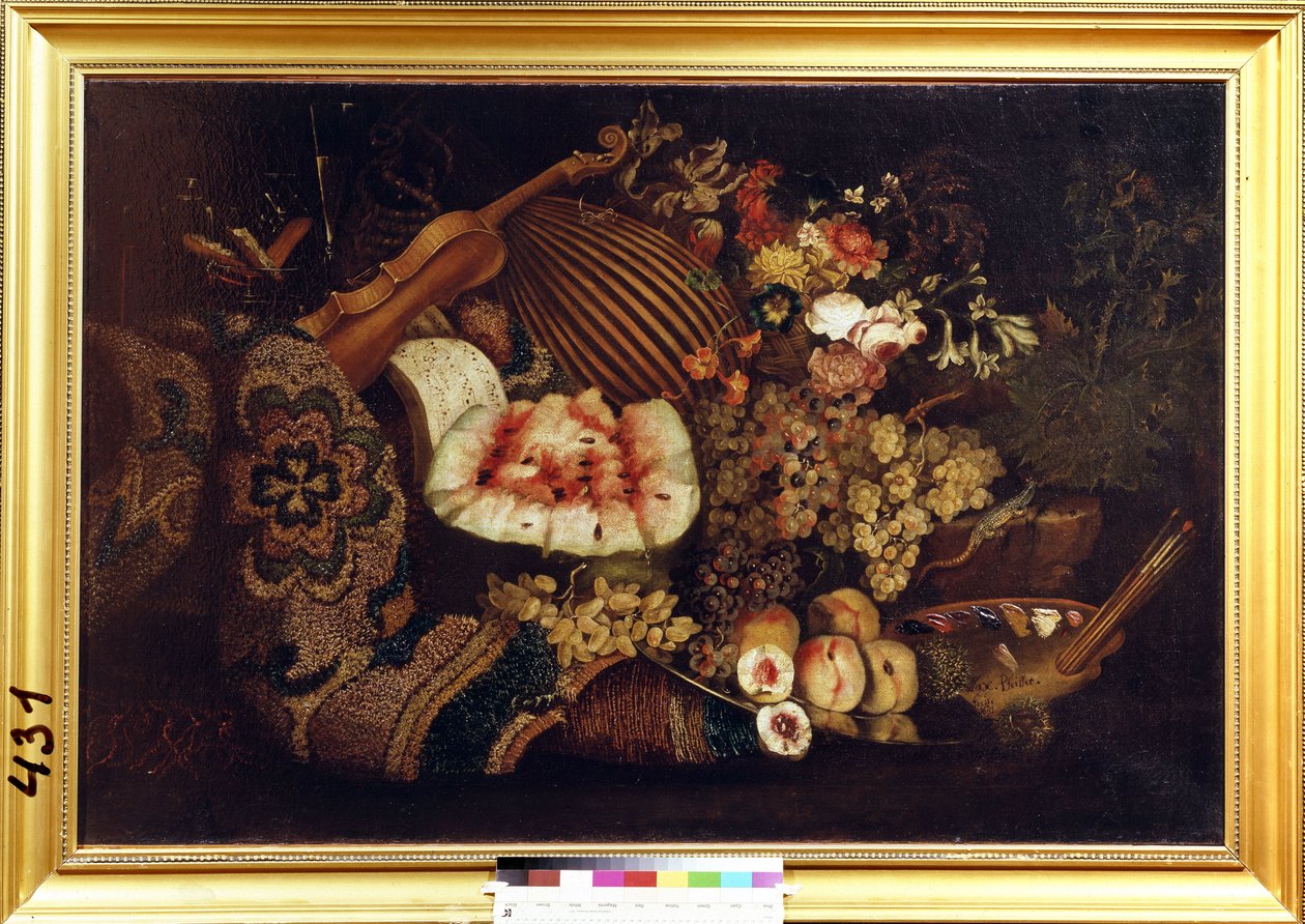 Stilleben. Blomster, vandmelon, abrikoser, vindruer, noder, violin, mandolin, firben og palet med maling og pensler. Maleri af Maximilian Pfeiler (ca. 1660-1720) af Maximilian Pfeiler