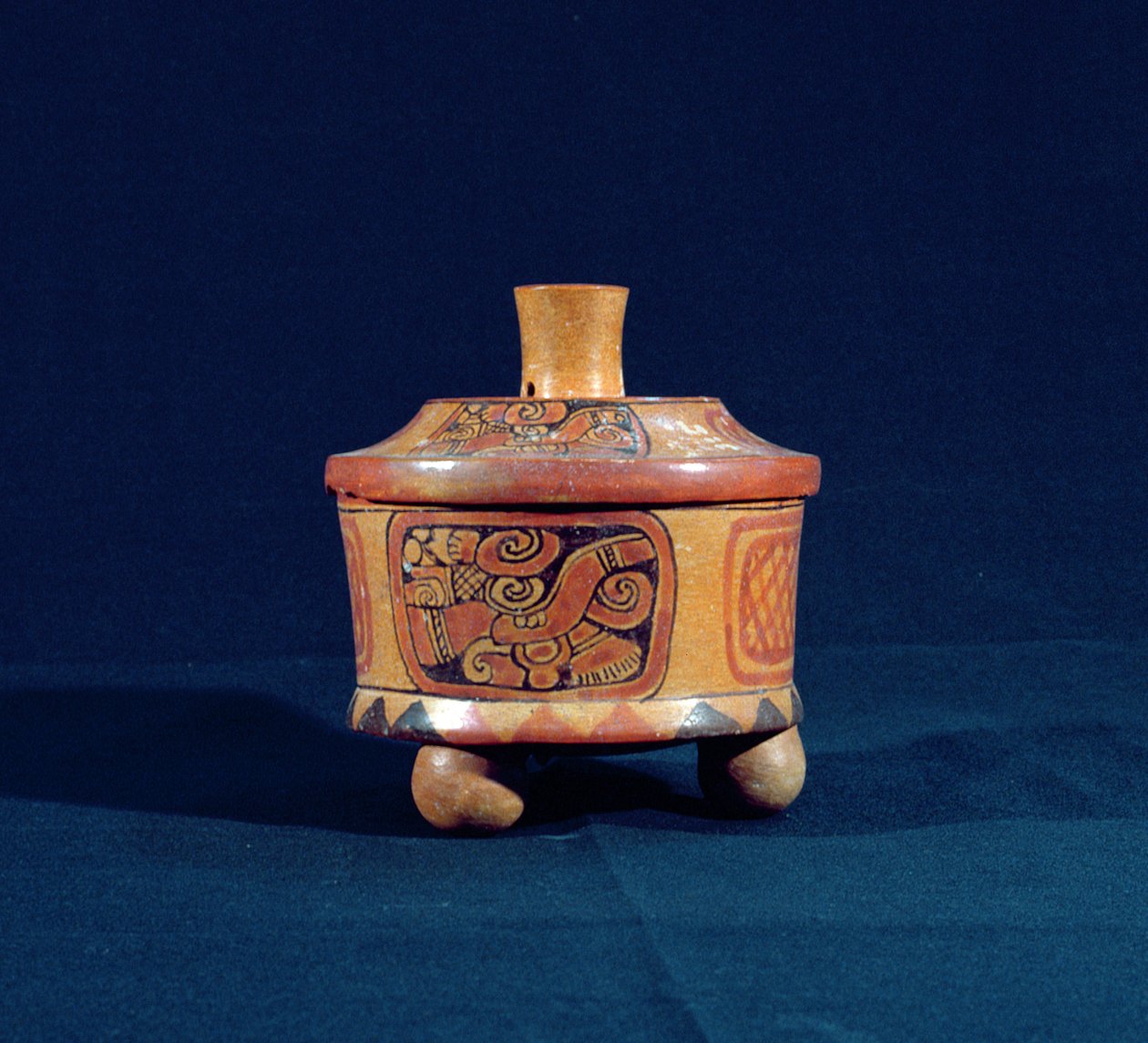 Begravelsesfartøj med Teotihuacan indflydelse, fra Peten, Guatemala, Mellemamerika, tidlig klassisk periode (ca. 300-600 e.Kr.) (keramik) af Mayan