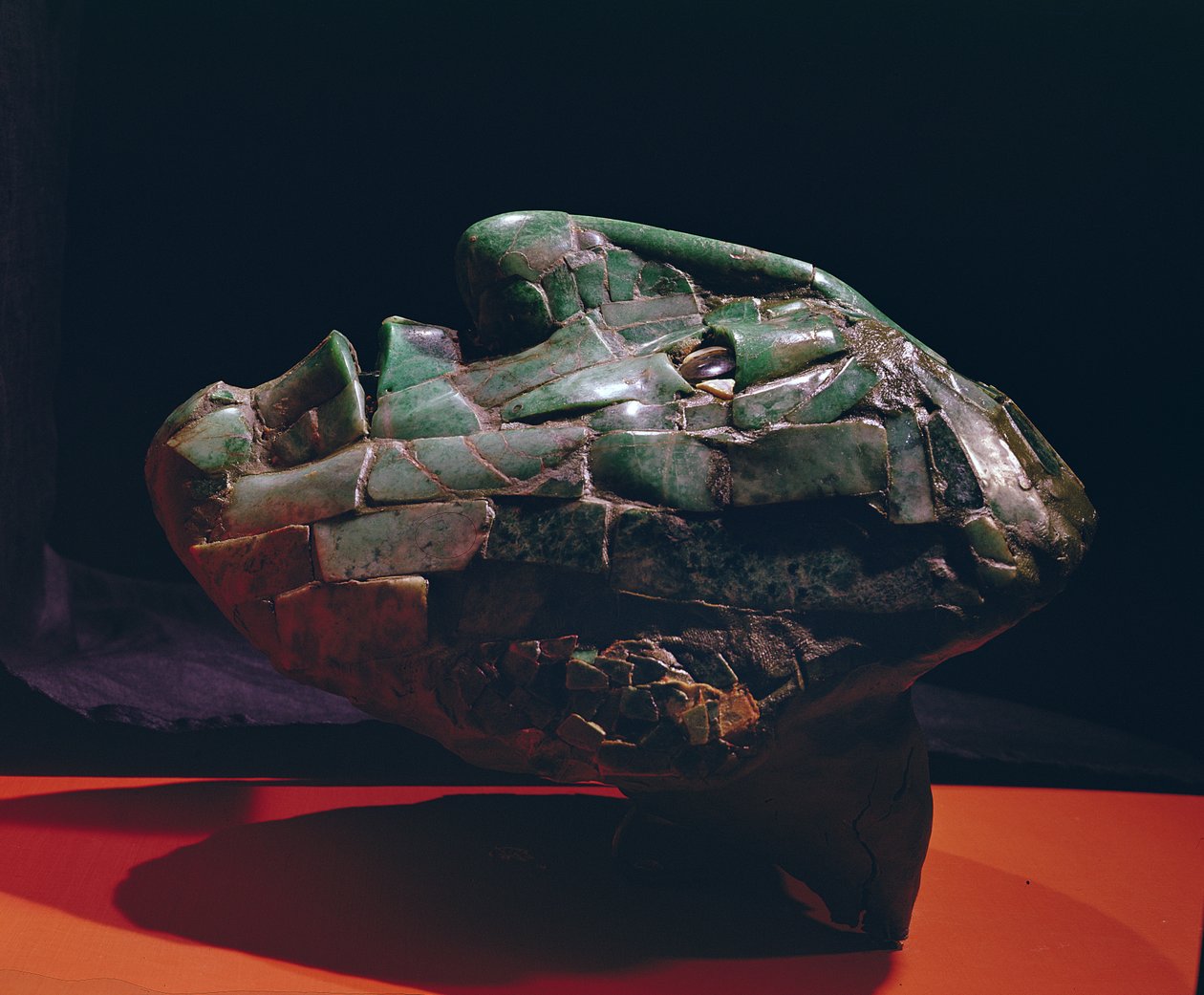Sidebillede af en mosaikmaske, fra Palenque, Chiapas (jade) af Mayan