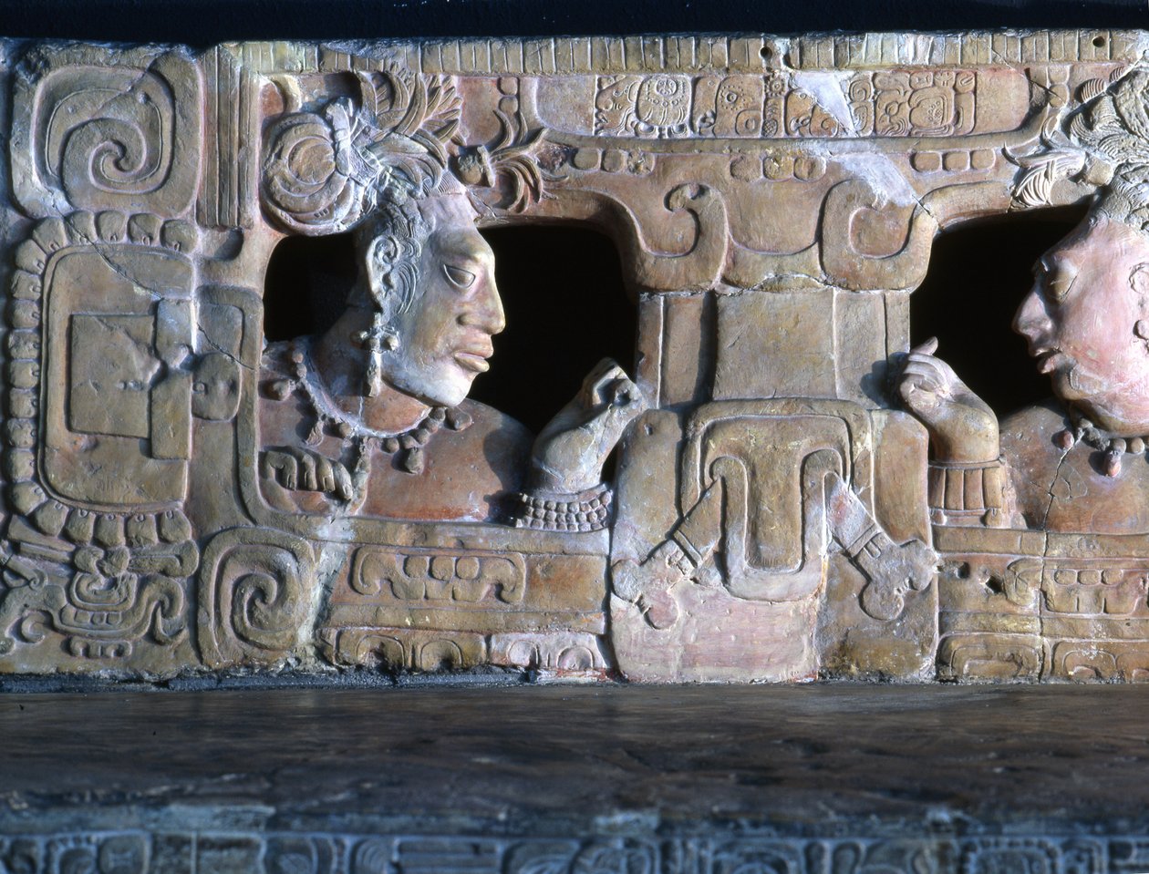 Throne 1 fra Piedras Negras, Usamacinta, Guatemala, Late Classic Period 600-900 stendetalje af 310161 af Mayan