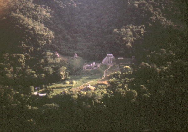 Luftfoto af ruinerne af Mayan