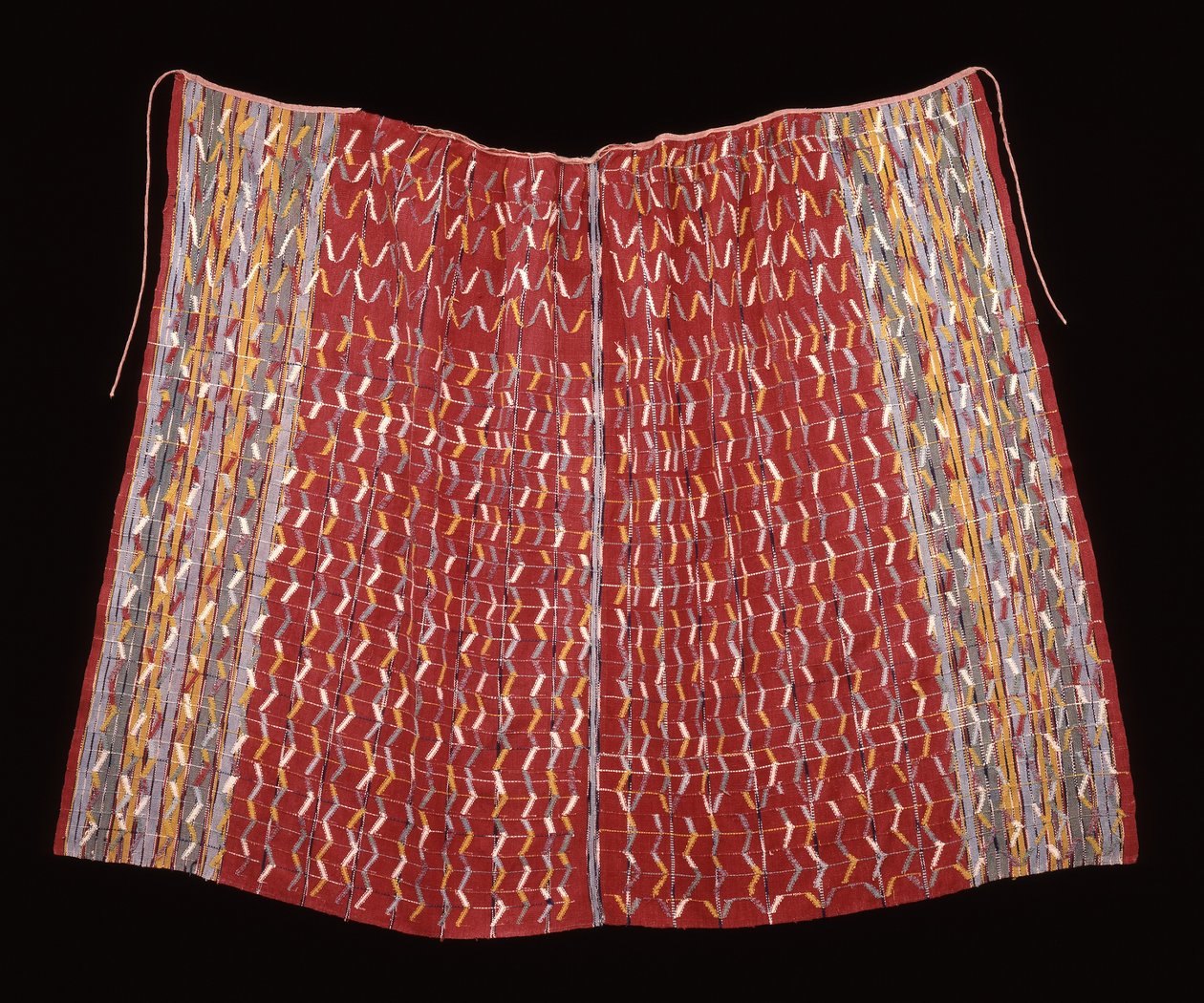 Cofradia-kappe, muligvis for en helgenfigur, ca. 1920-1940 (bomuld; glat kædevæv med kædestriber og kæde-ikat og supplerende skudmønster) af Mayan Mayan