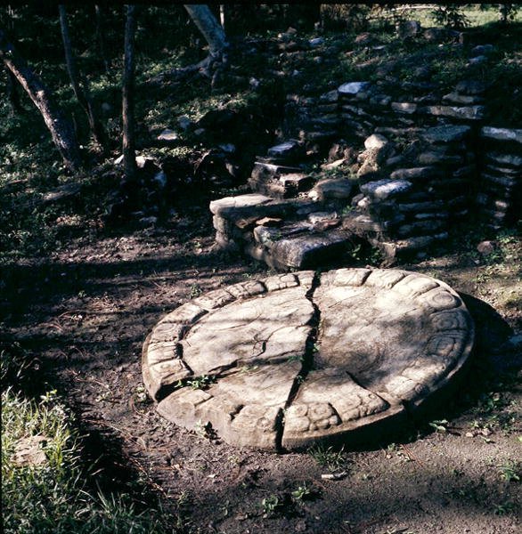 Markør på boldbanen, sen klassisk periode (600-900 e.Kr.) (sten) af Mayan Mayan