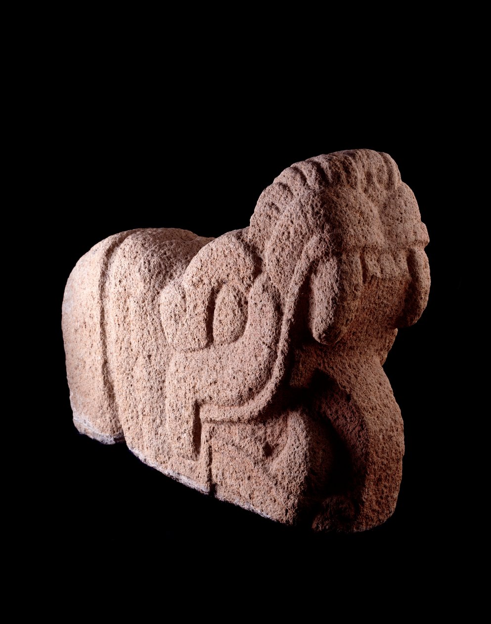 Præcolombiansk kunst, Maya-civilisation, klassisk periode: slangeformet stentap med en vid åben mund fra Escuintla, Guatemala. Sol. h. 85 x 121 cm Guatemala, Museo Nazionale di Archeologia e Etnologia - Præcolumbiansk kunst, Maya-civilisation, Klassisk per af Mayan Mayan