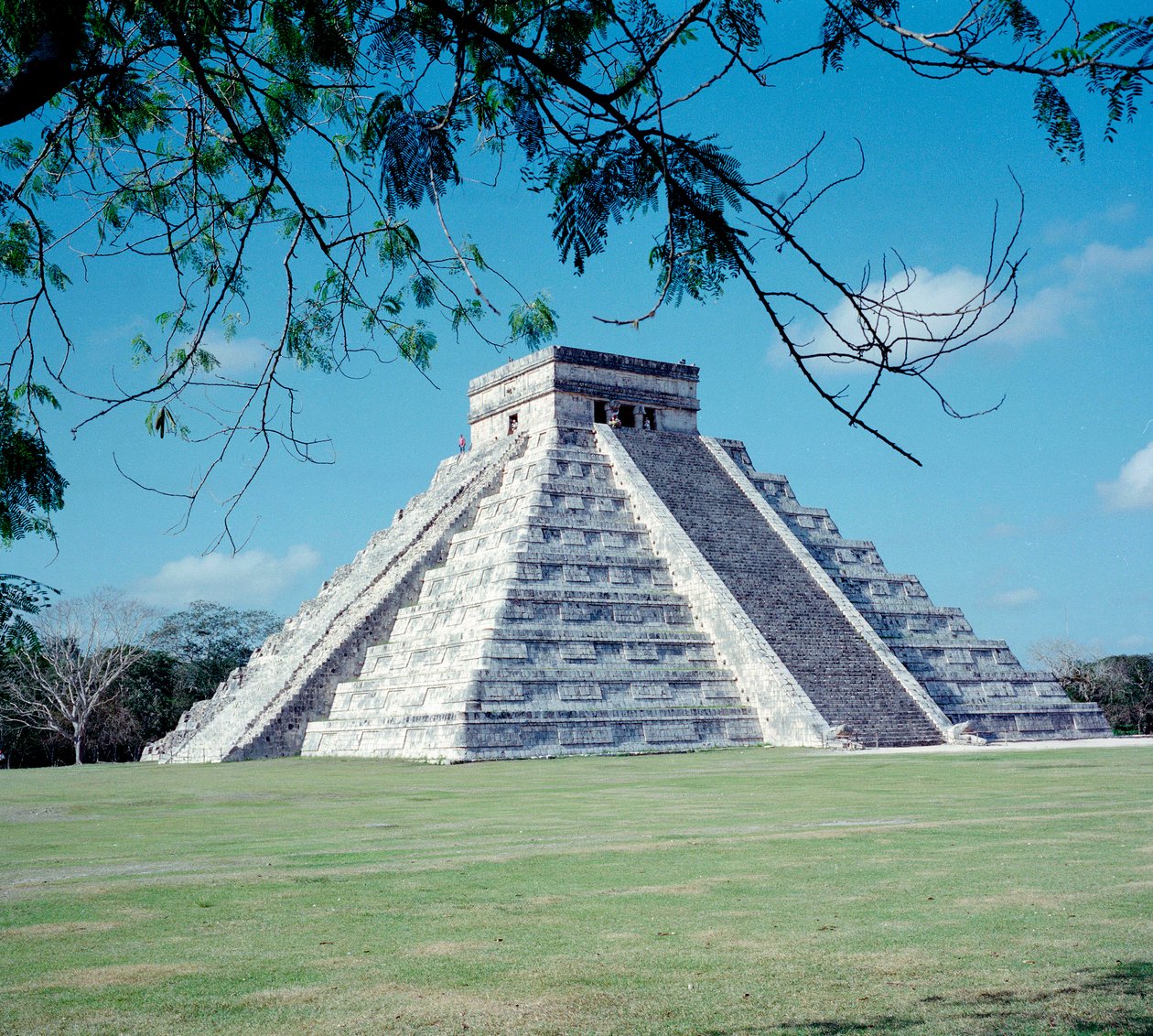 Før colombiansk civilisation: udsigt over stedet for Chichen Itza i Yucatan-regionen. Maya-civilisation, klassisk periode og Maya-renæssance, 750-1200 e.Kr. Mexico af Mayan Mayan
