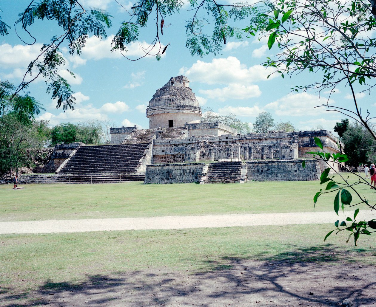 Før colombiansk civilisation: udsigt over stedet for Chichen Itza i Yucatan-regionen. Maya-civilisation, klassisk periode og Maya-renæssance, 750-1200 e.Kr. Mexico af Mayan Mayan
