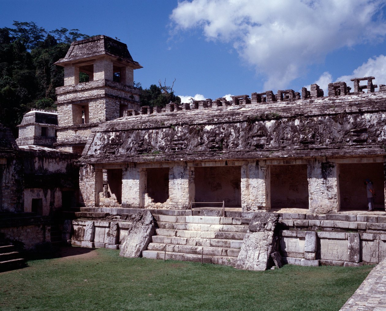 Før colombiansk civilisation: udsigt over stedet for Palenque i Chiapas klassisk maya-periode af Mayan Mayan