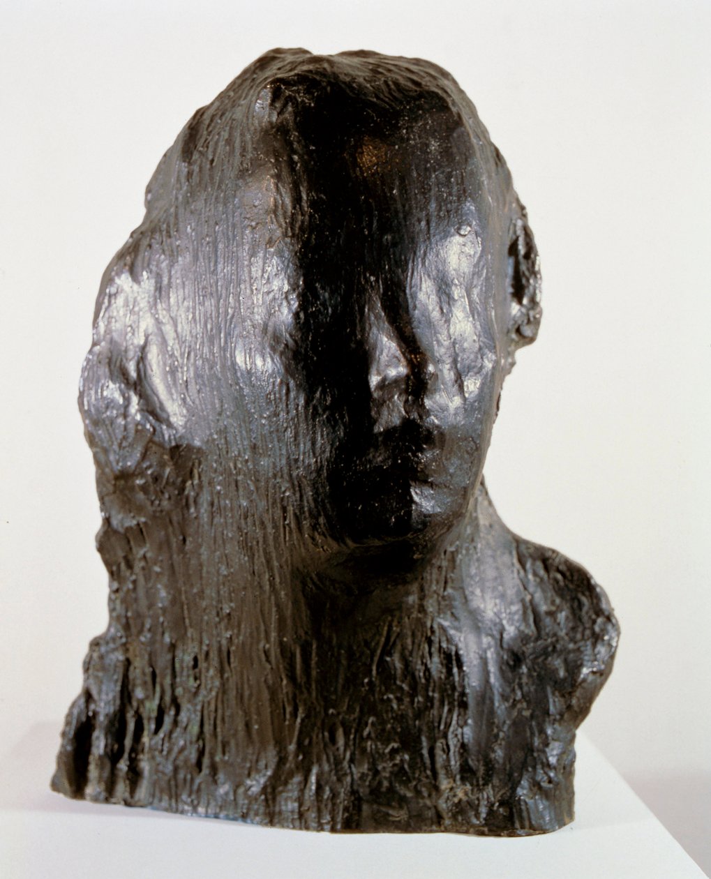 "Ecco Puer" (Børnetryk. Portræt af Alfred Mond i en alder af seks) af Medardo Rosso