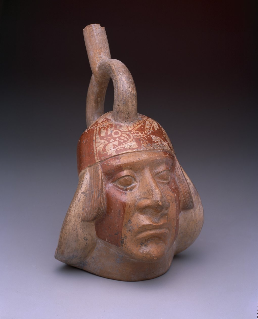 Stigbøjle-tud Kar: Portræthoved, AD 200-500 (keramik med slip) af Mesoamerican Mesoamerican