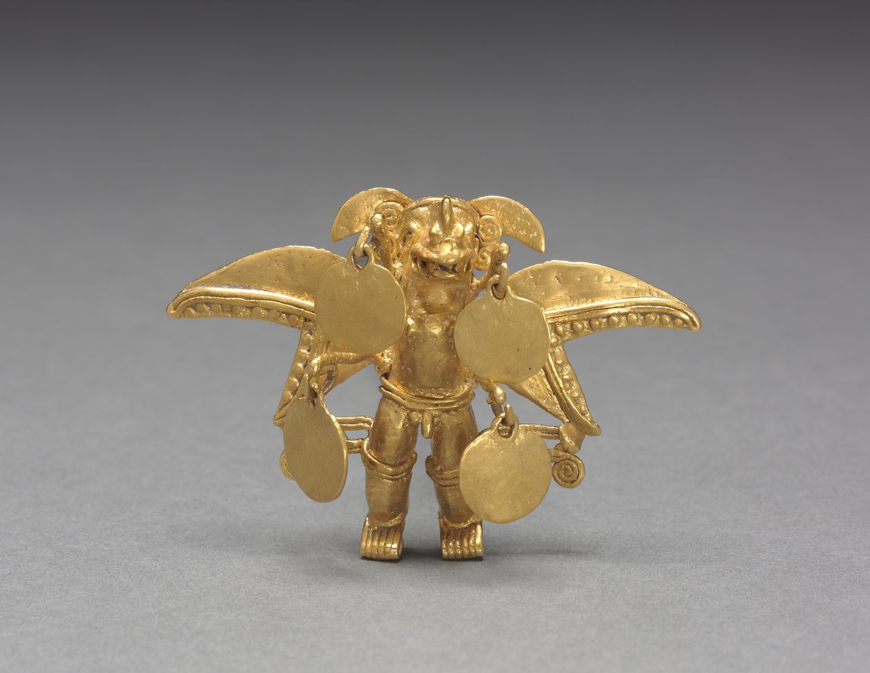 Bevinget figur vedhæng, ca. 1000-1550 (støbt og hamret guld) af Mesoamerican Mesoamerican