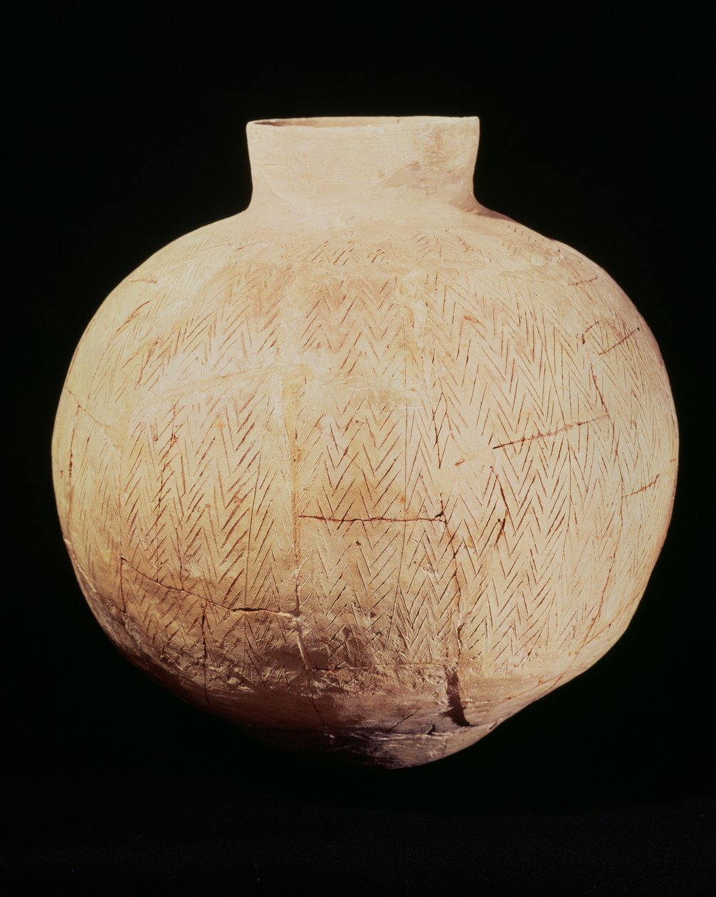 Vase med dekorativ udskæring, fra Tell-Hassuna, 5. årtusinde f.Kr. (keramik) af Mesopotamian