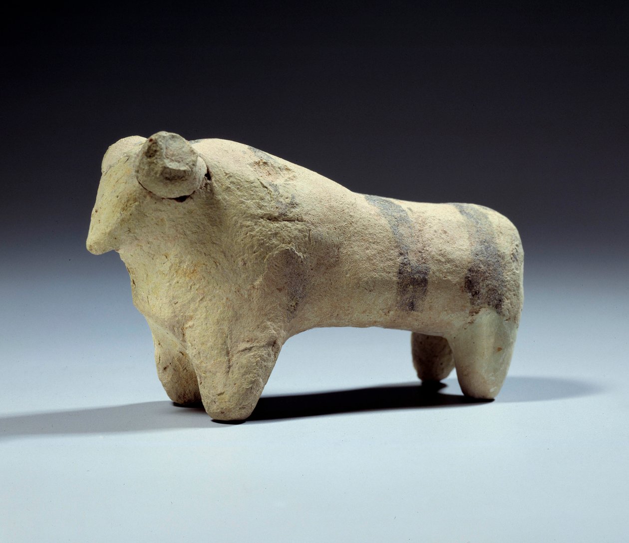 Medopotamie: tyrestatuette i terracotta med malede strimler. Obeid-perioden (5000-4000 f.Kr.) 4700-4200 f.Kr. Paris, Louvre-museet af Mesopotamian Mesopotamian