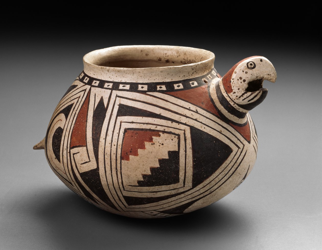 Mogollon ara skål, Tardio Periode, 1300-50 (lertøj med polykrom slip-maling) af Mexican School