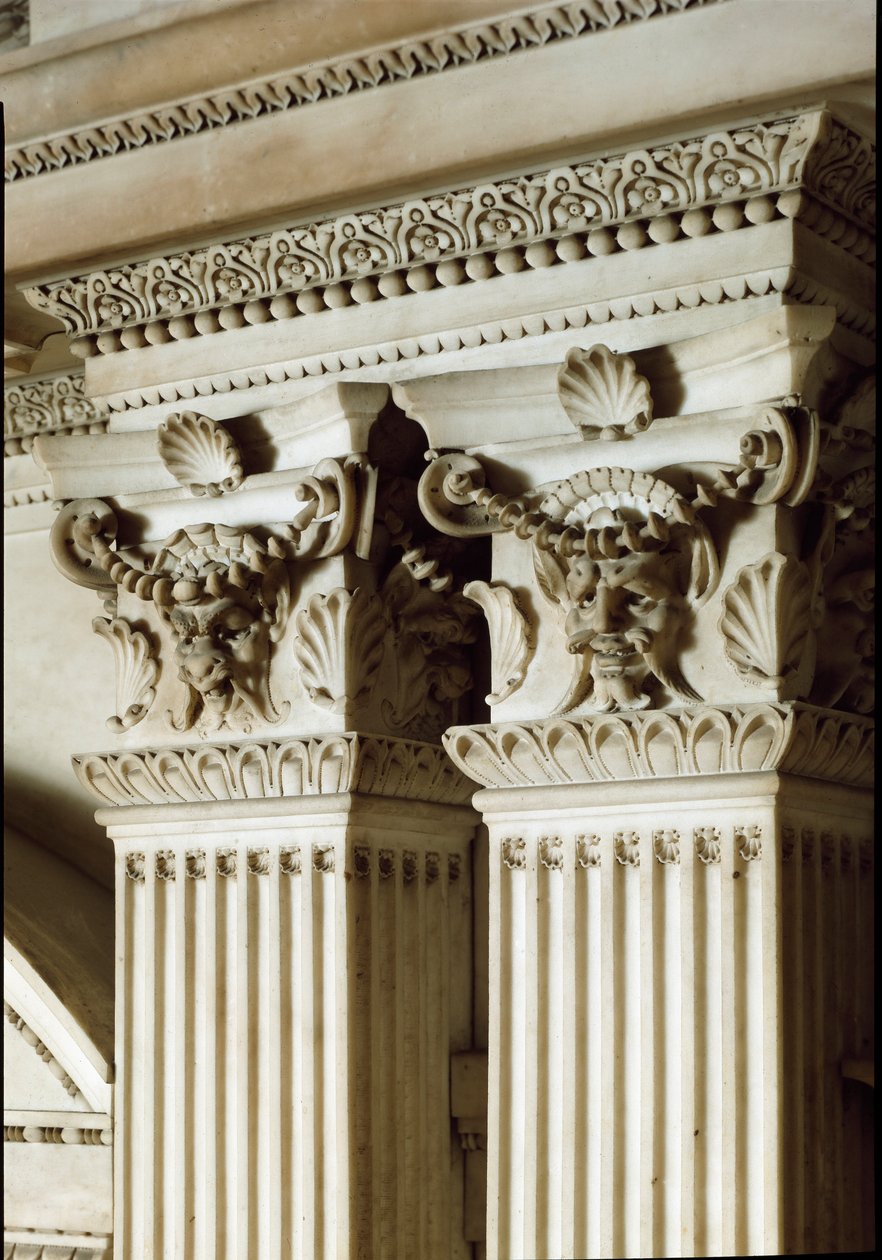 Allegori om dag og nat: detaljer om søjler og kapitæler. Giuliano de Medicis mausoleum. Marmor skulptur af Michelangelo Buonarroti