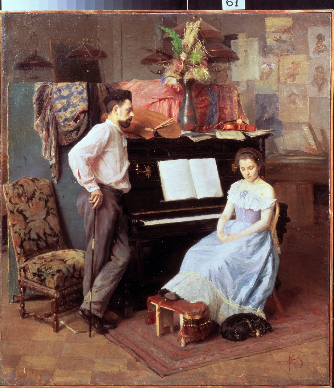 ""Kunstneren og hans kone"" Den unge kvinde med sænkede øjne sidder ved klaveret under sin mands blik. Maleri af Mikhail Ignatiev (1870-1934) circa 1900 Regional Art Gallery, Vologda af Mikhail Ignatiev