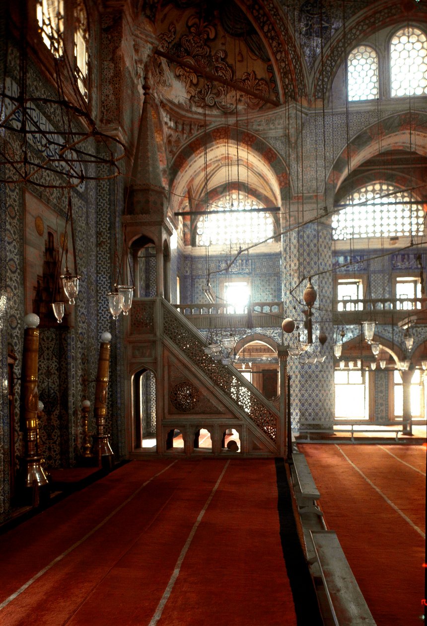 Indvendig udsigt over Rustem Pasha-moskeen (1560-1564) af Mimar Sinan
