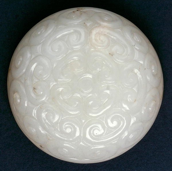 Seal-paste æske af Guri Lacquer Style med Lingzhi Scrolls (jade) (se også 208357) af Ming Dynasty Chinese School