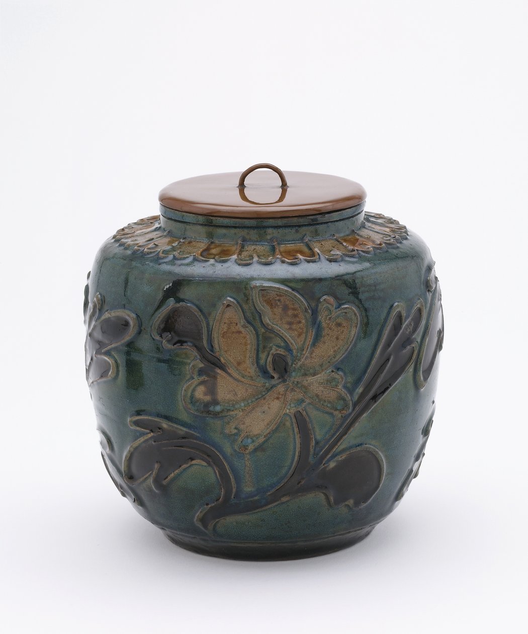 Polykrom krukke med laklåg (keramik og lakeret træ) af Ming Dynasty Chinese School