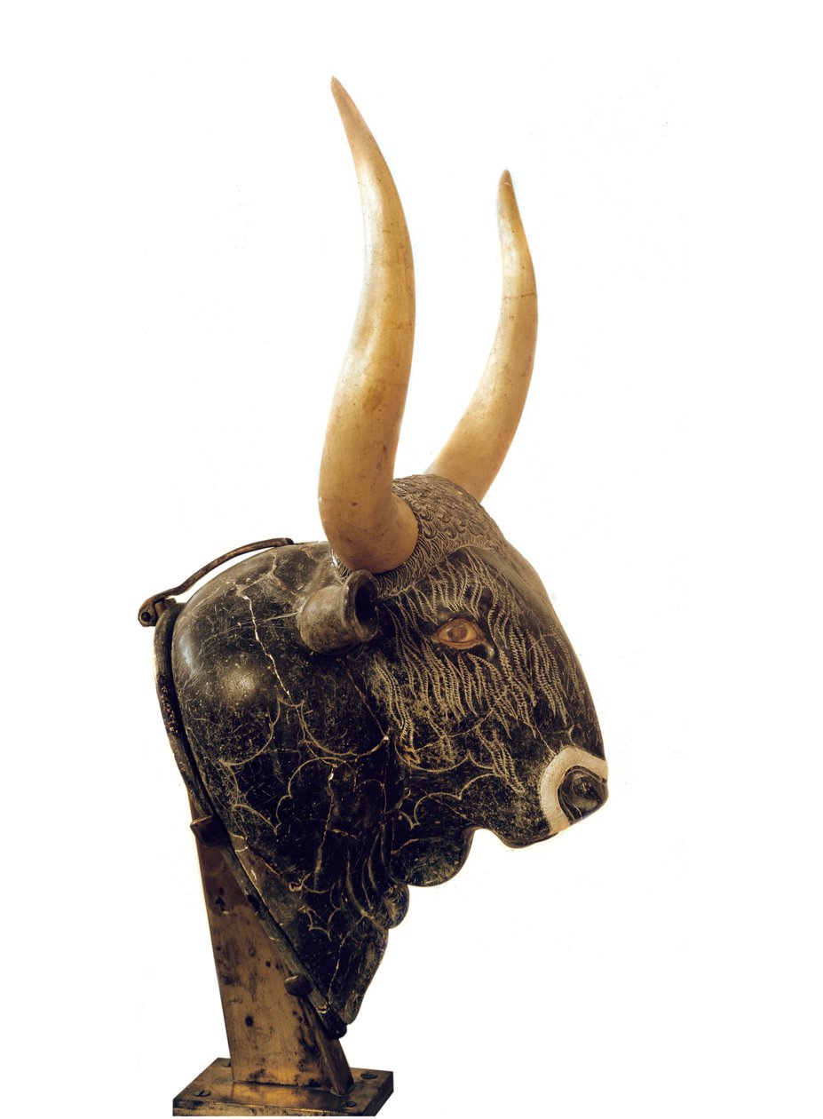 Minoisk kunst: rhyton eller rhyton eller rhyton (apparatglas) i form af et tyrehoved fra det lille palads i Cnossos (Knossos) på Kreta. 1550-1500 f.Kr. Heraklion, Arkæologisk Museum af Minoan