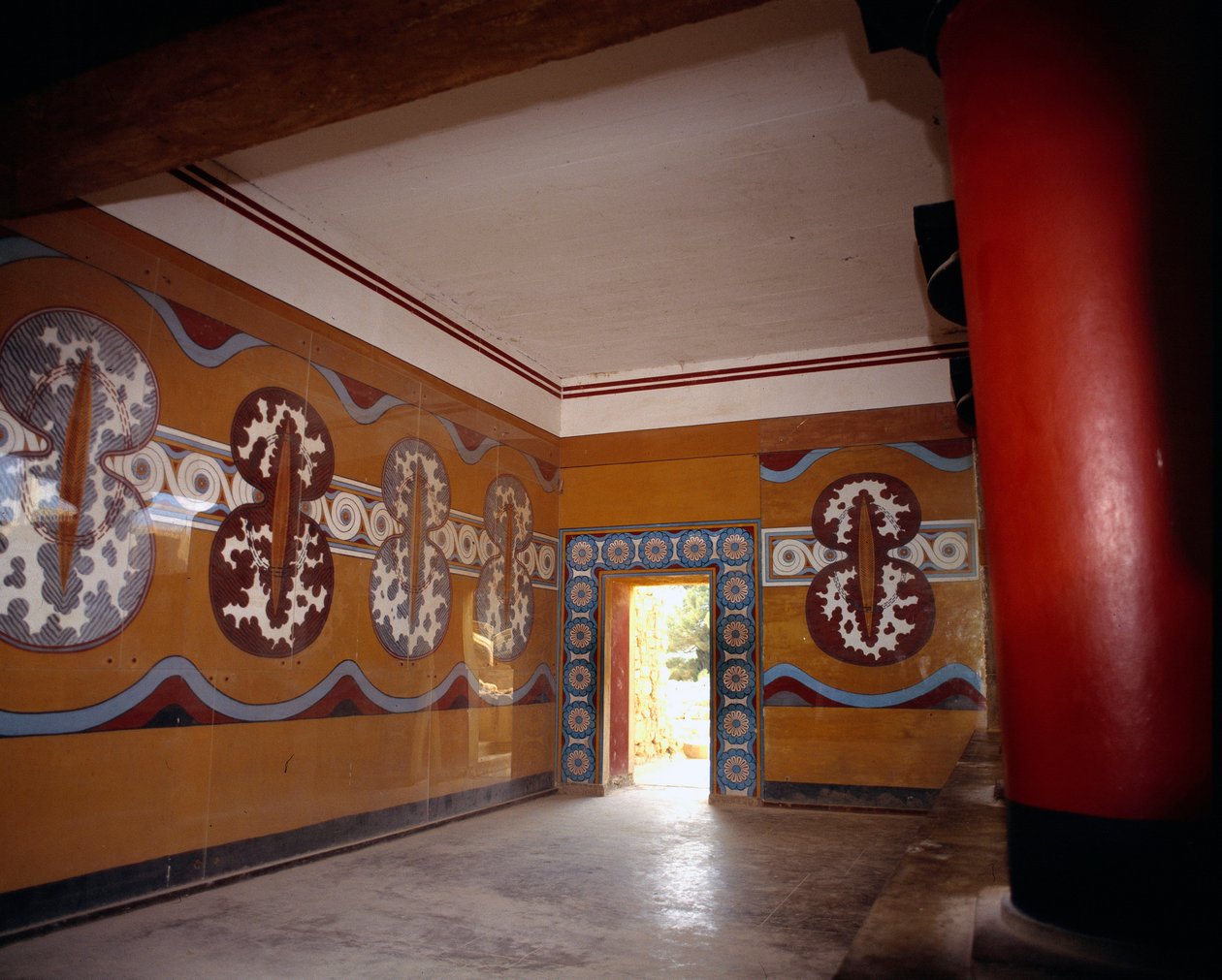 Græsk kunst: Hallen i Knossos-paladset, Grækenland. af Minoan