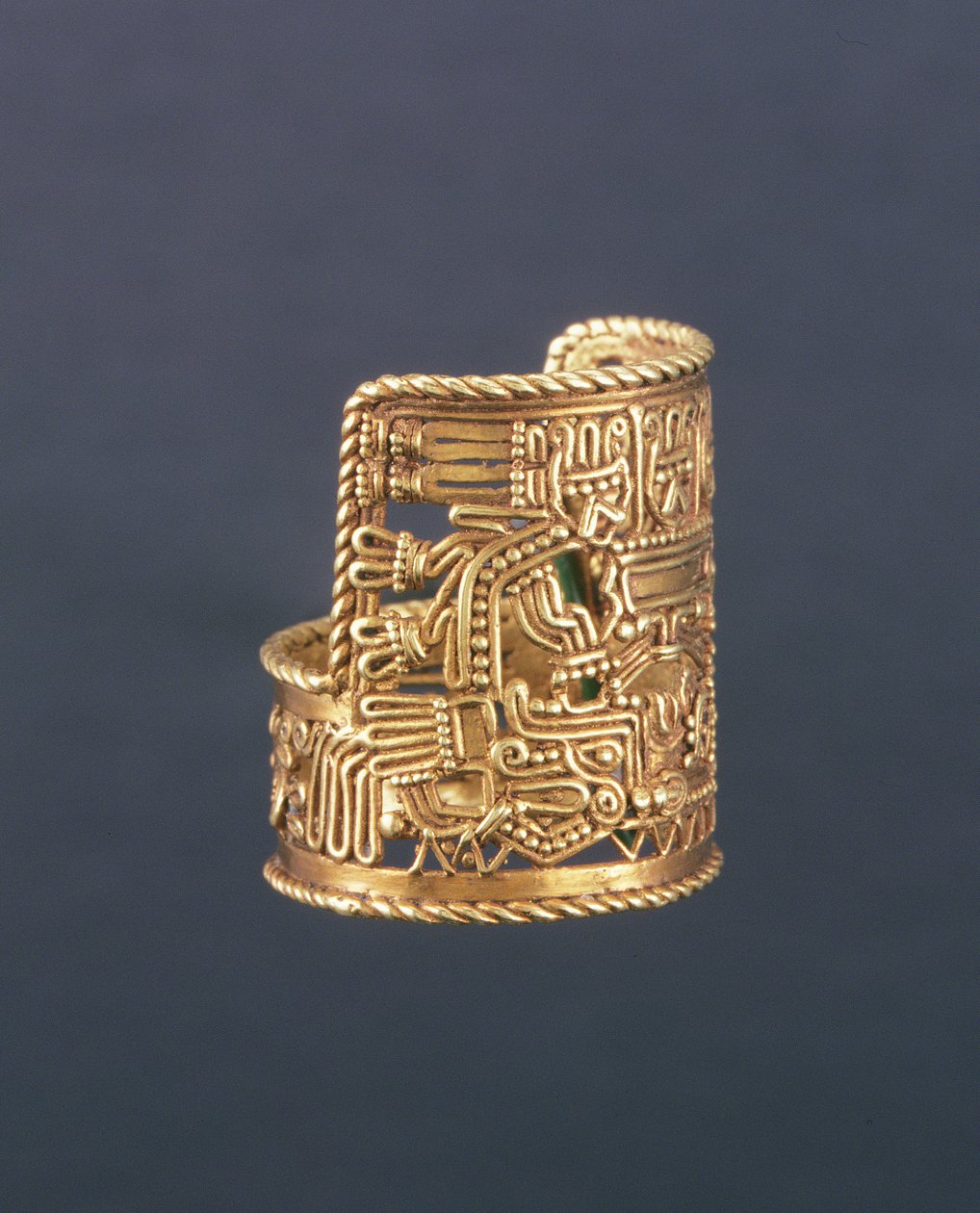 Ring i Puebla-stil, fra Oaxaca State, Mexico, 1250-1521 (guld) af Mixtec