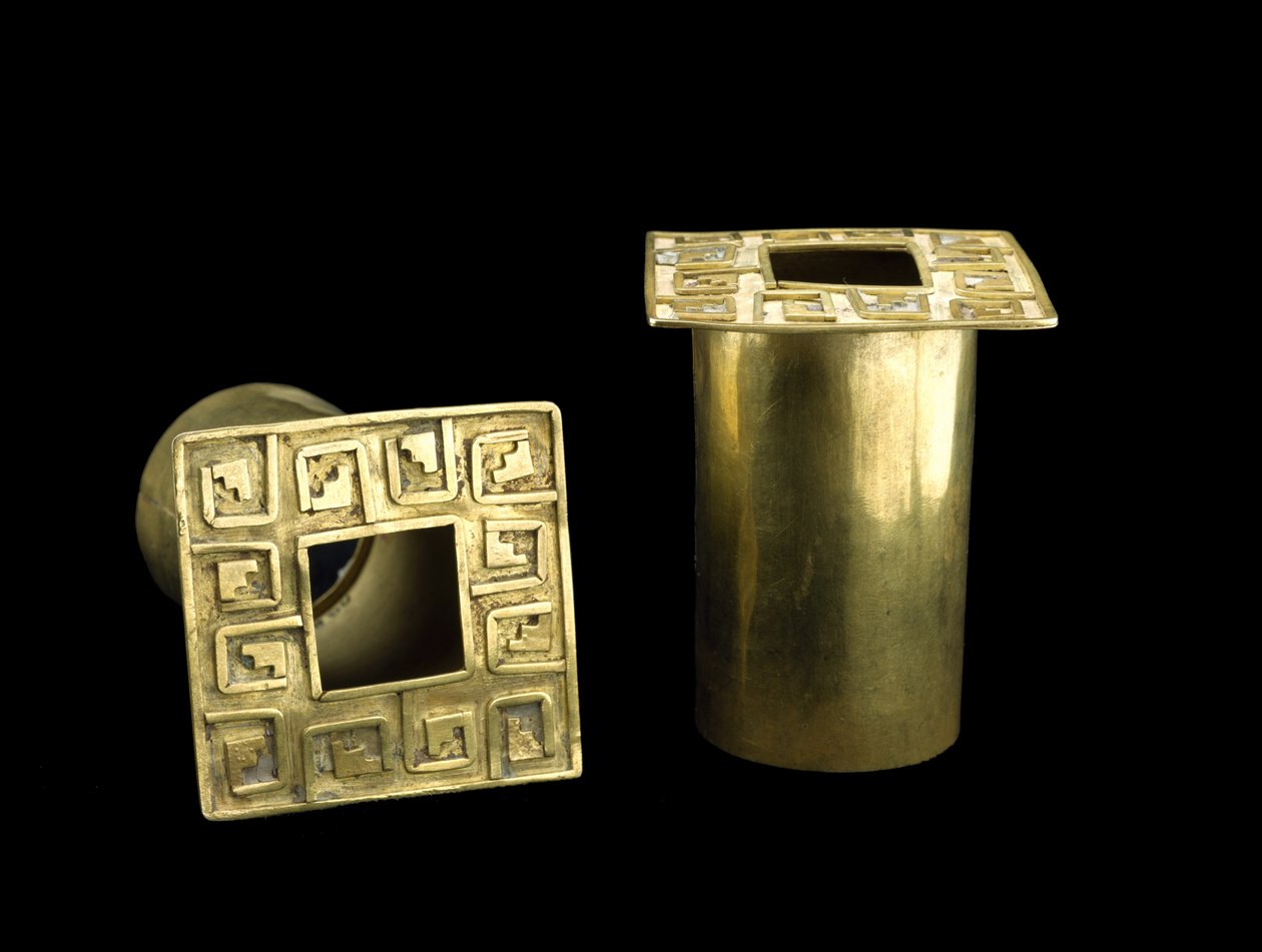 Et par ørepynt af Moche Moche
