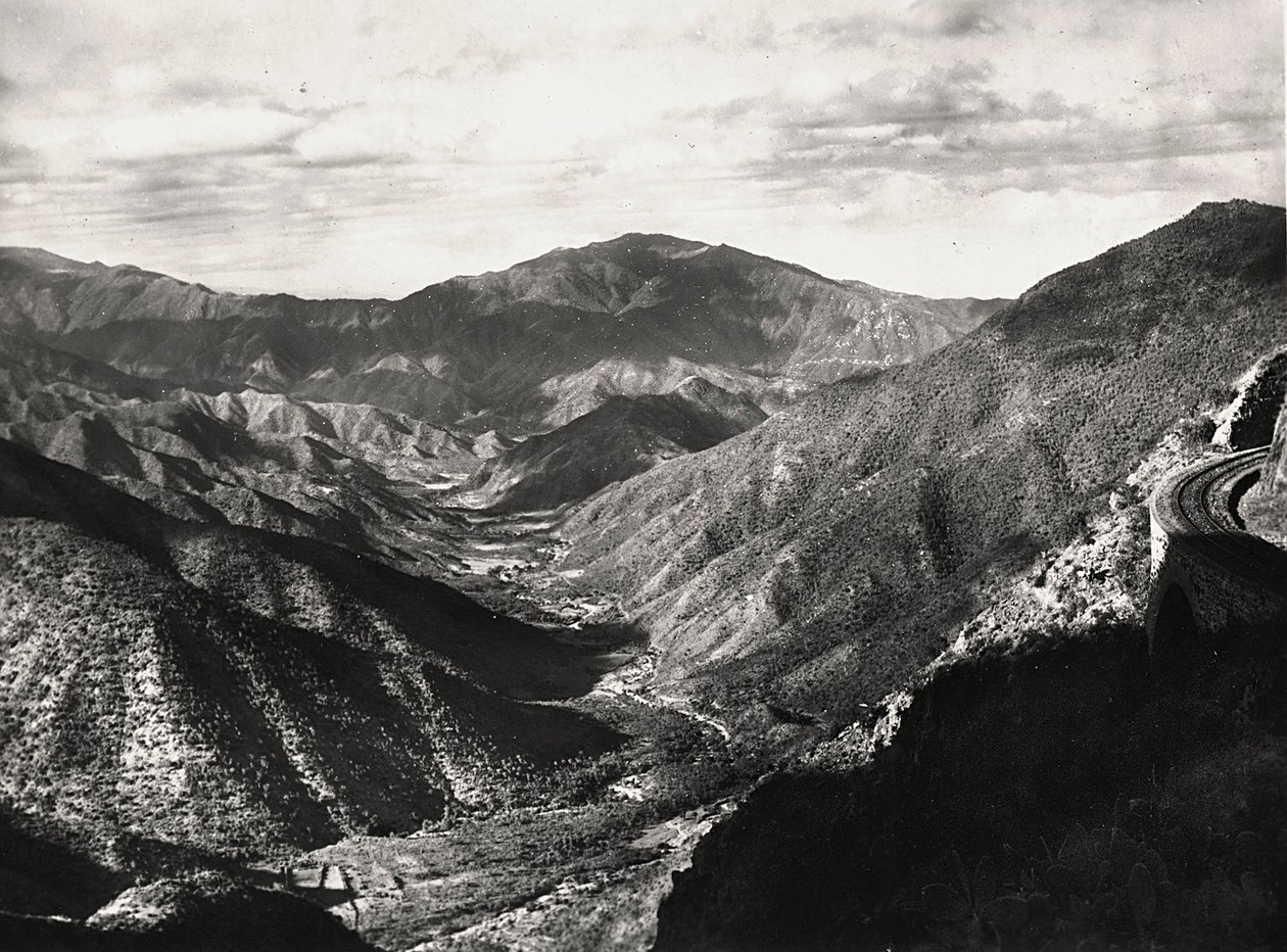 Opbygning af et imperium i den fascistiske tidsalder: Dorfu-dalen, 09/05/1936 (s/h-foto) af Modestino Baldinetti